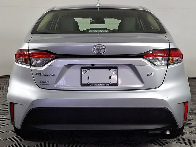 Used 2023 Toyota Corolla LE w/ Carpet Mat Package (TMS) FWD image 8