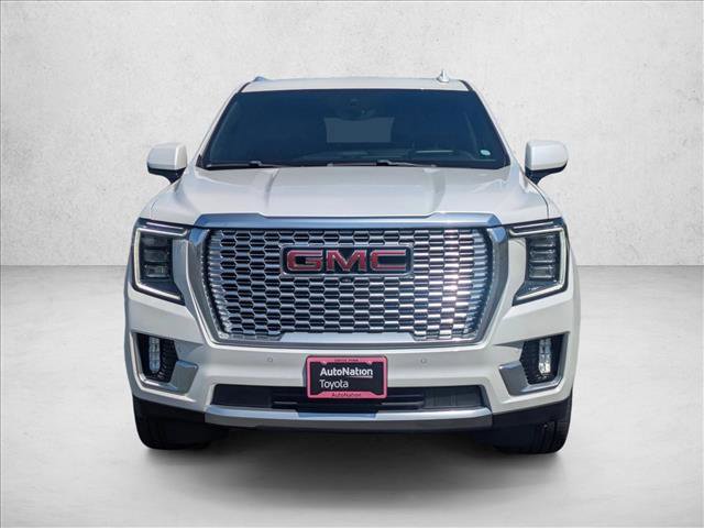 Used 2021 GMC Yukon Denali w/ Denali Premium Package image 2