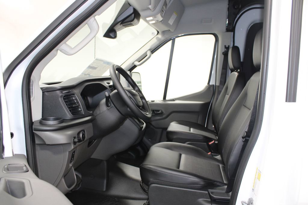 New 2026 Ford Transit 250 148 Medium Roof w/ Load Area Protection Package RWD image 20