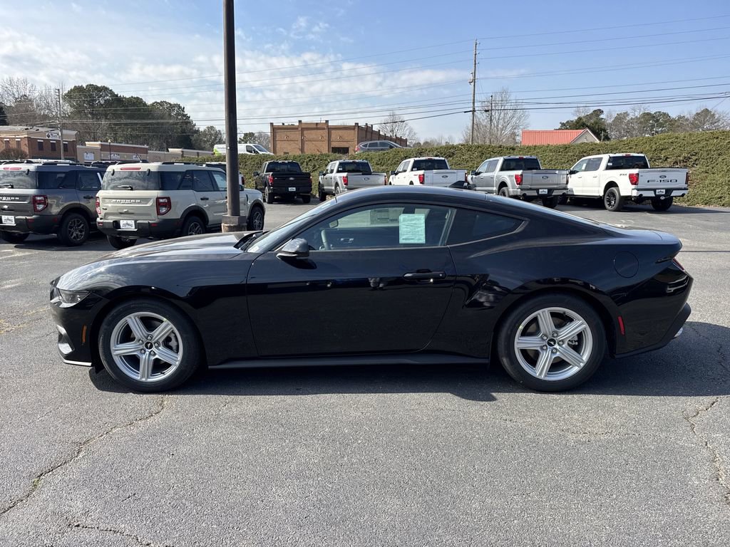 New 2026 Ford Mustang Coupe image 4