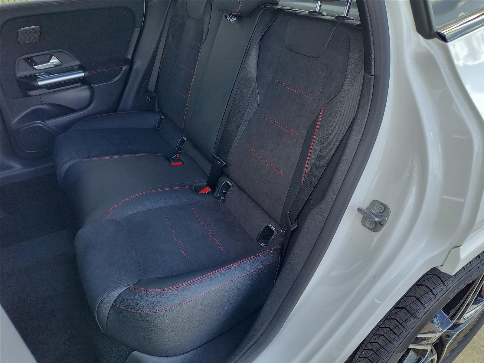 New 2025 Mercedes-Benz GLA 250 image 14