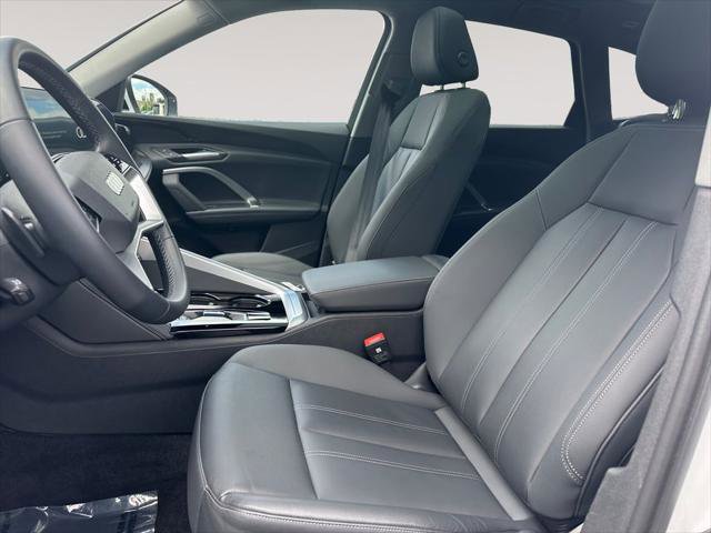 Certified 2025 Audi Q5 Premium w/ Convenience Package AWD/4WD image 9