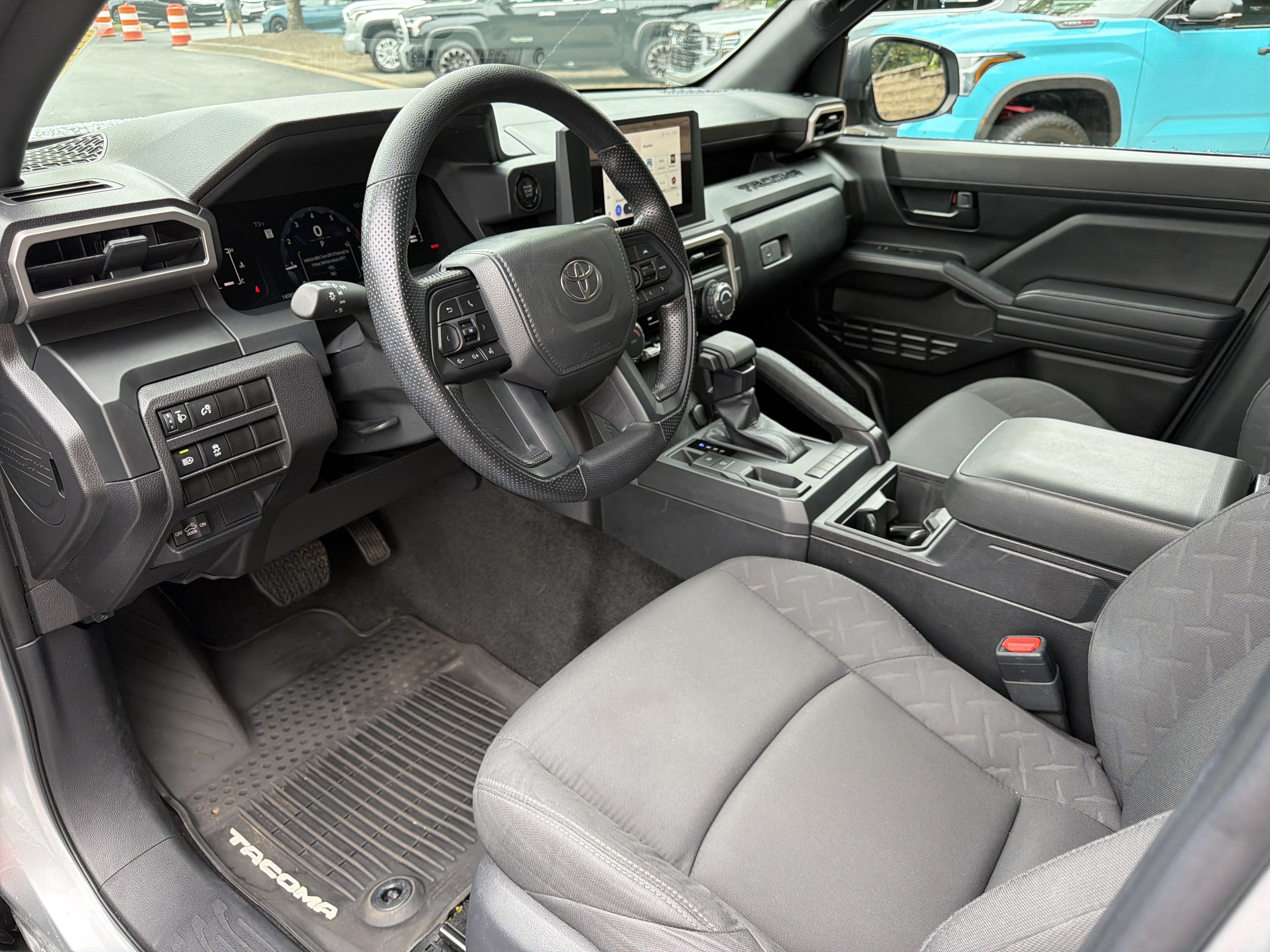 Used 2025 Toyota Tacoma SR RWD image 9