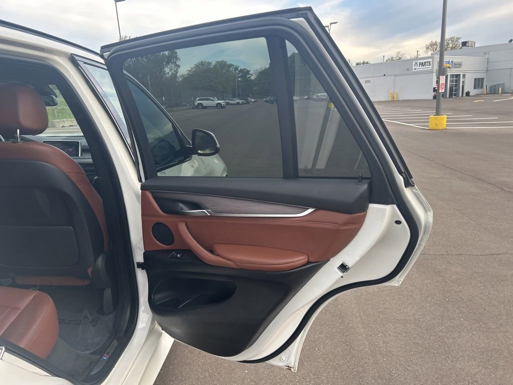 Used 2017 BMW X5 xDrive40e AWD/4WD image 19