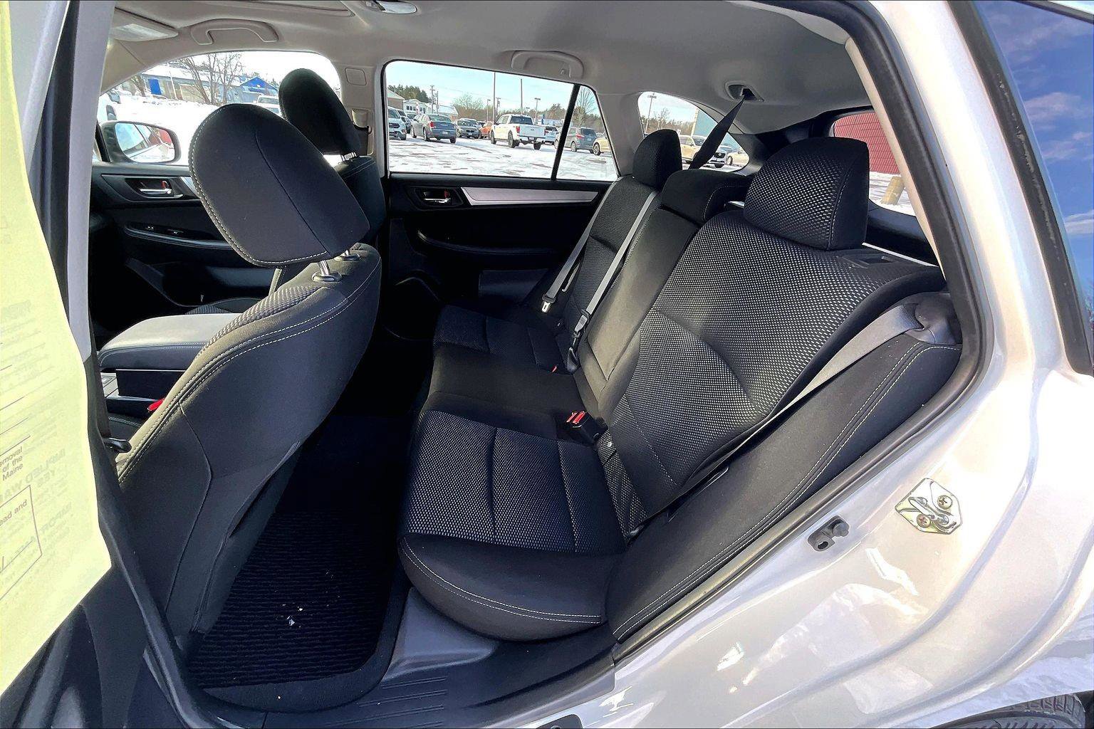 Used 2019 Subaru Outback 2.5i Premium image 21