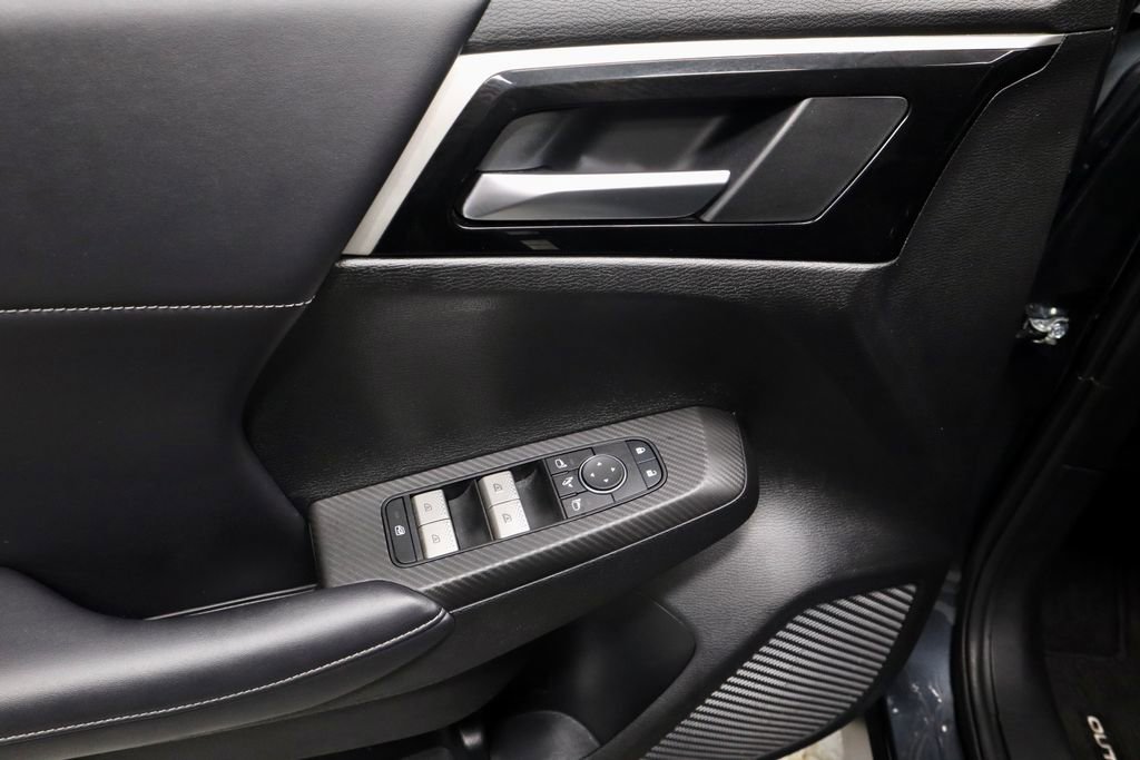 Used 2024 Mitsubishi Outlander SE image 24