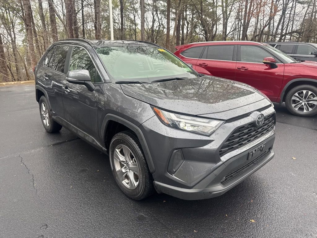 Used 2025 Toyota RAV4 XLE image 11