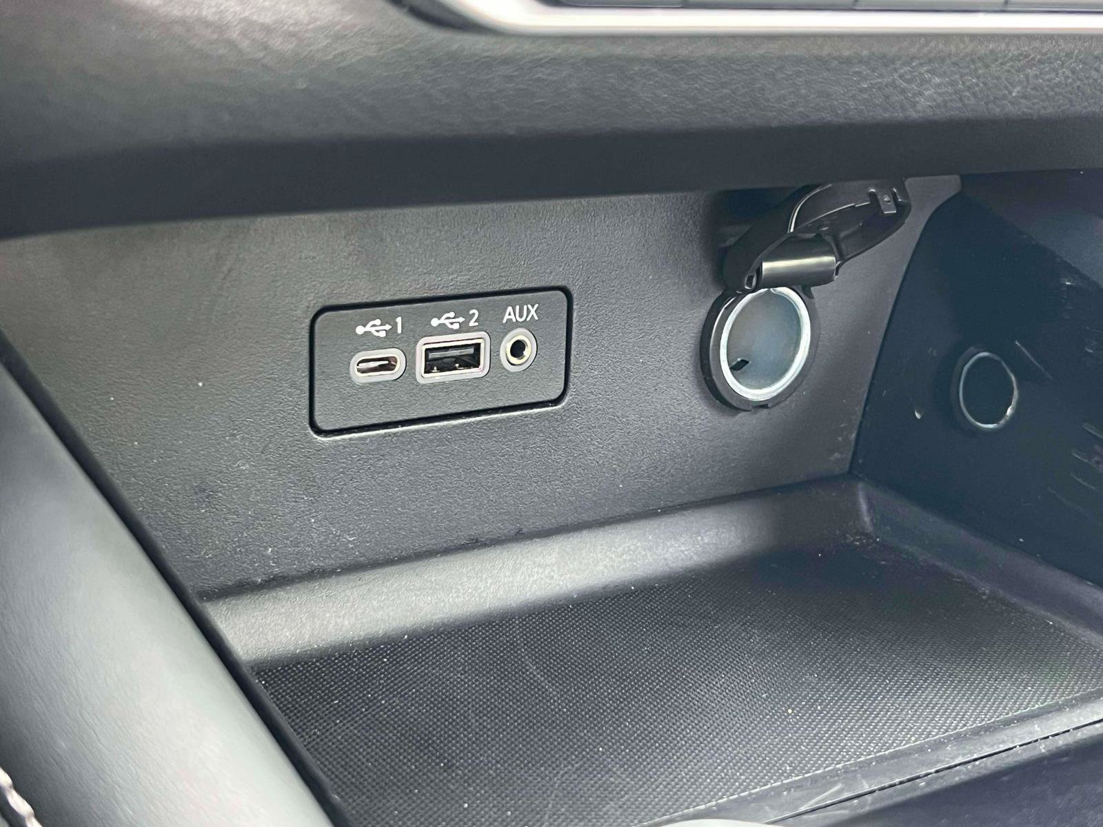Used 2023 Nissan Altima 2.5 SV AWD/4WD image 14