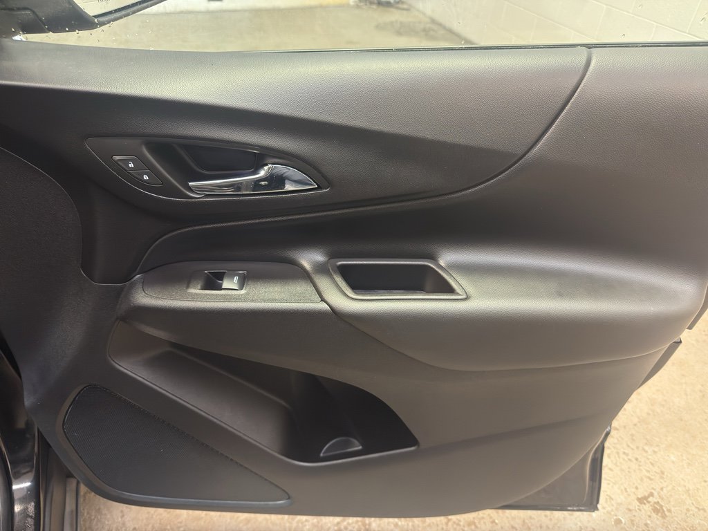 Used 2019 Chevrolet Equinox LT image 19