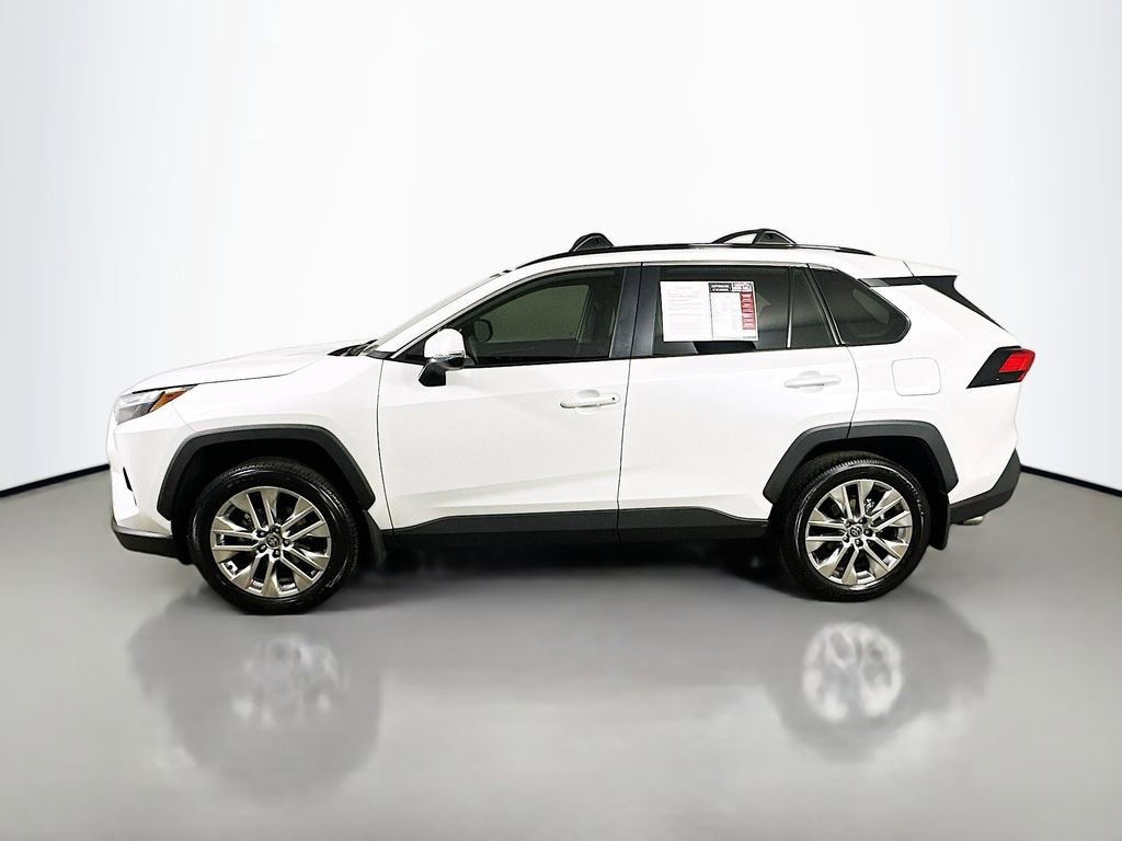 Used 2025 Toyota RAV4 XLE Premium FWD image 5