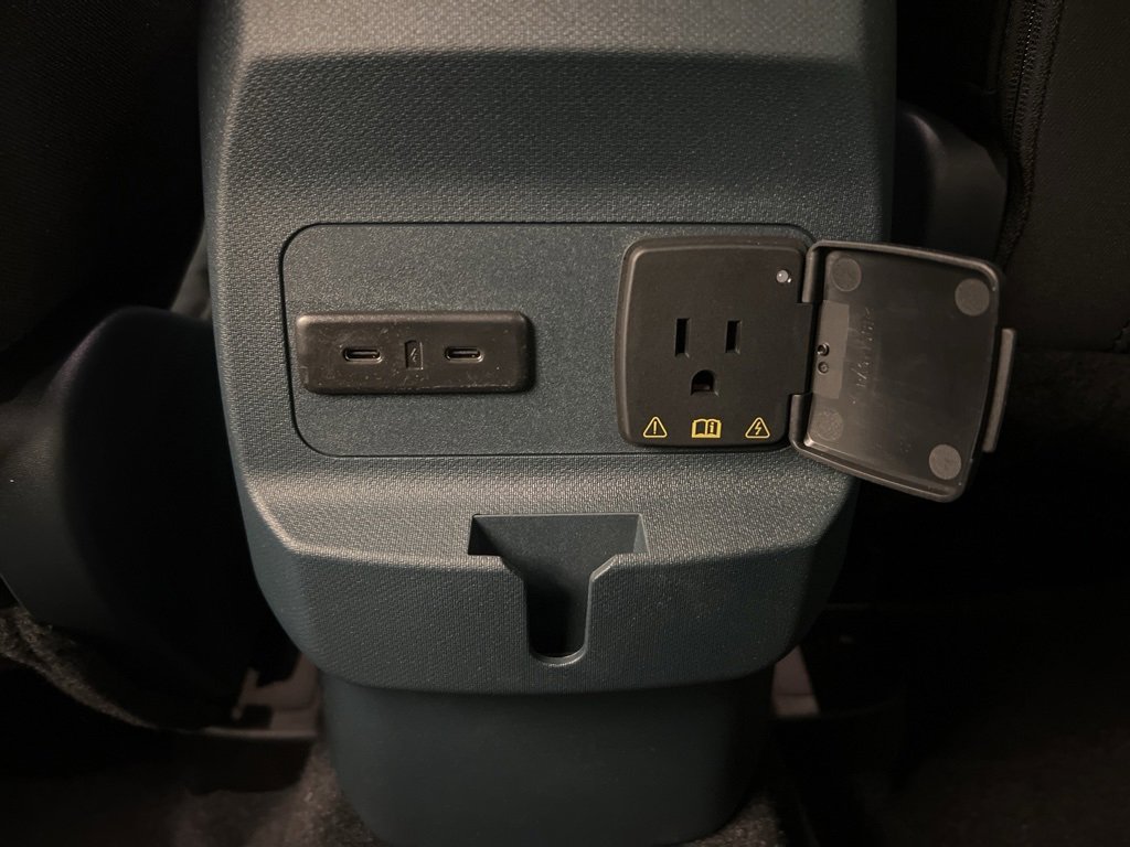 New 2025 Ford Maverick XLT w/ XLT Luxury Package image 30