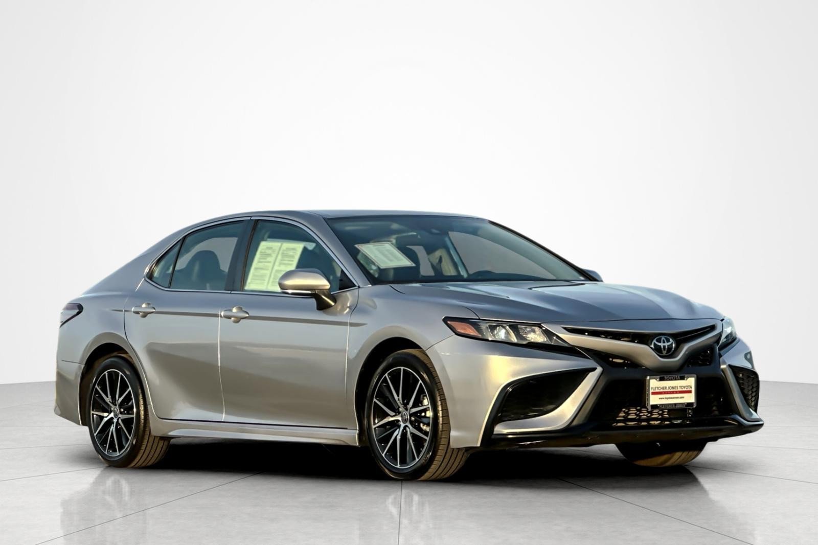 Certified 2023 Toyota Camry SE image 7