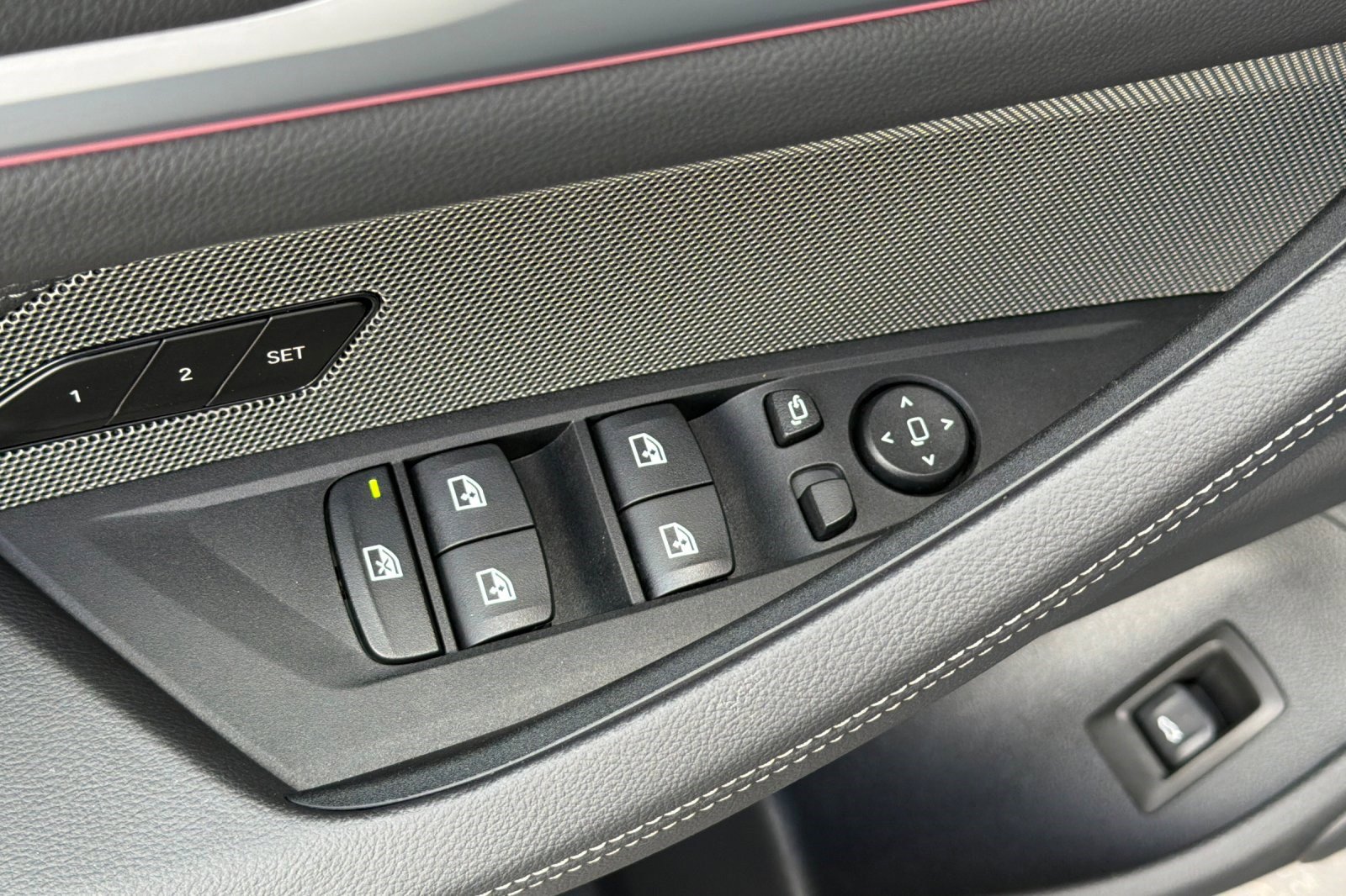 Used 2025 BMW i4 eDrive40 w/ Premium Package image 13