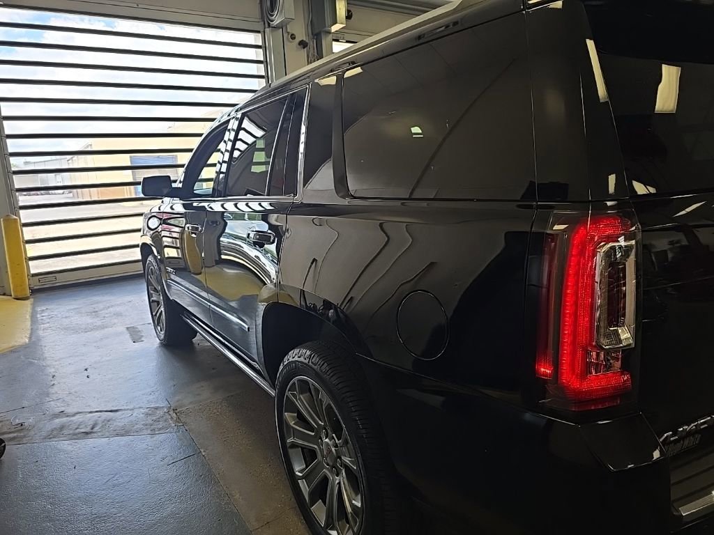 Used 2016 GMC Yukon Denali w/ Open Road Package AWD/4WD image 6