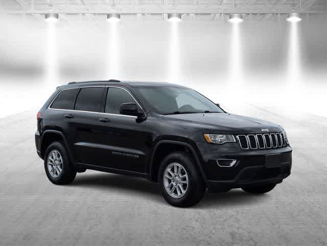 Used 2019 Jeep Grand Cherokee Laredo AWD/4WD image 2
