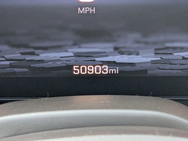 Used 2025 Chevrolet Tahoe LT image 32