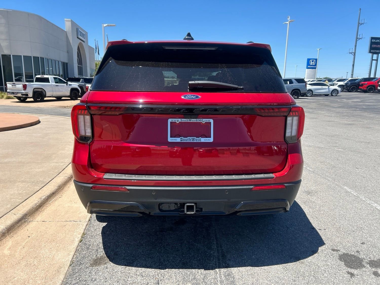 Used 2025 Ford Explorer ST-Line w/ Premium Package RWD image 6