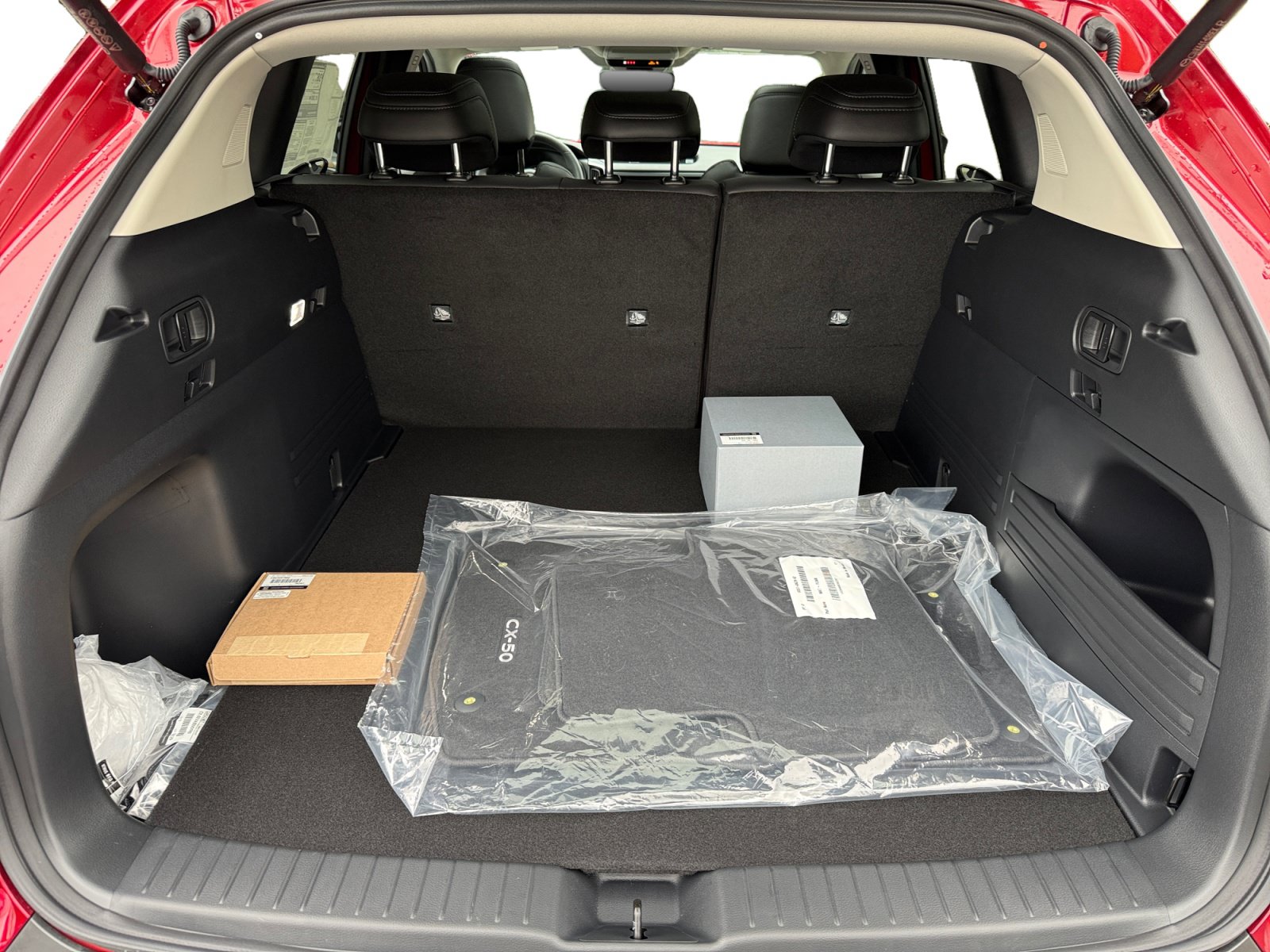 New 2026 MAZDA CX-50 AWD 2.5 Hybrid w/ Cargo Package image 17