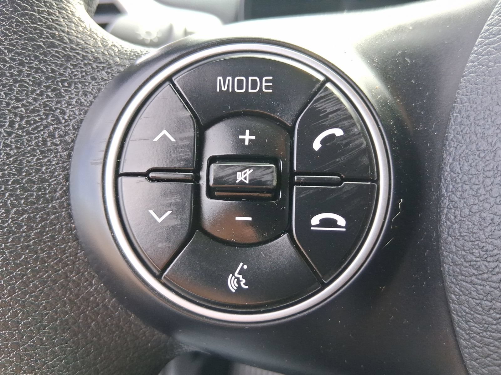 Used 2020 Kia Soul LX FWD image 19
