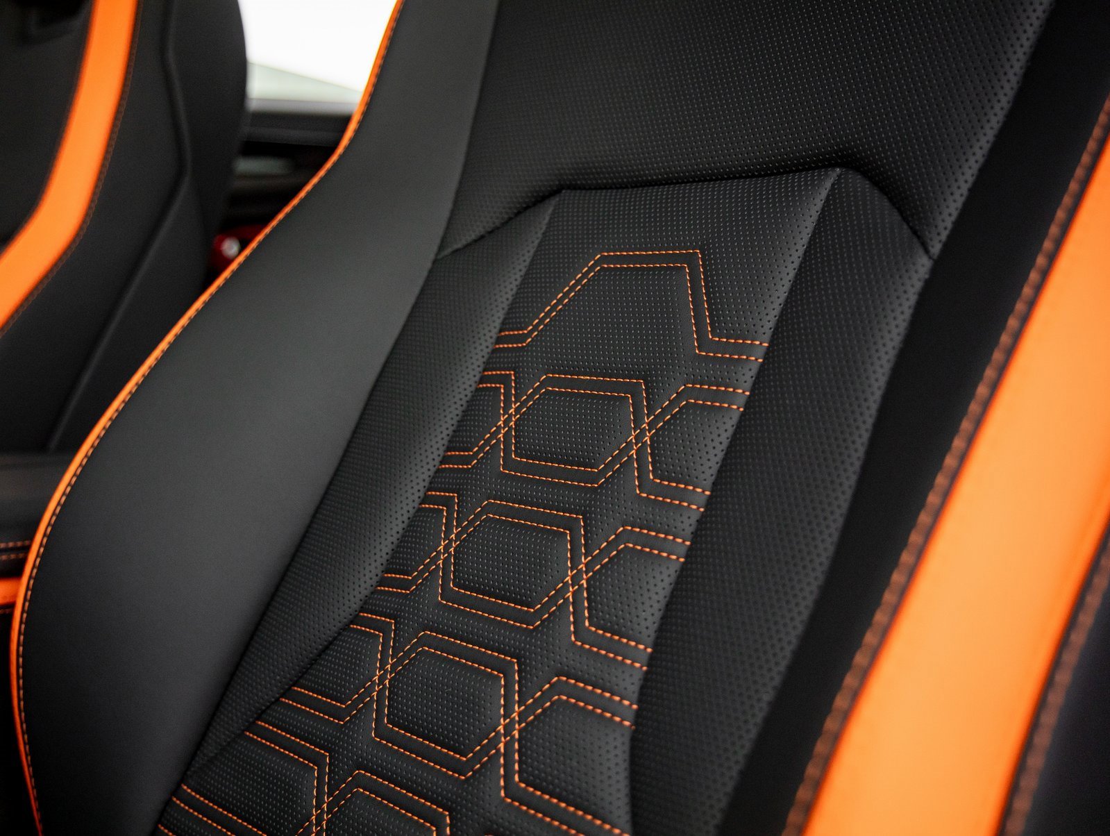 Used 2025 Lamborghini Urus SE image 33