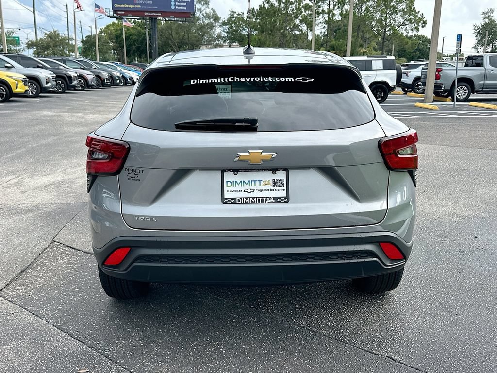 Certified 2024 Chevrolet Trax LS w/ LS Convenience Package FWD image 6