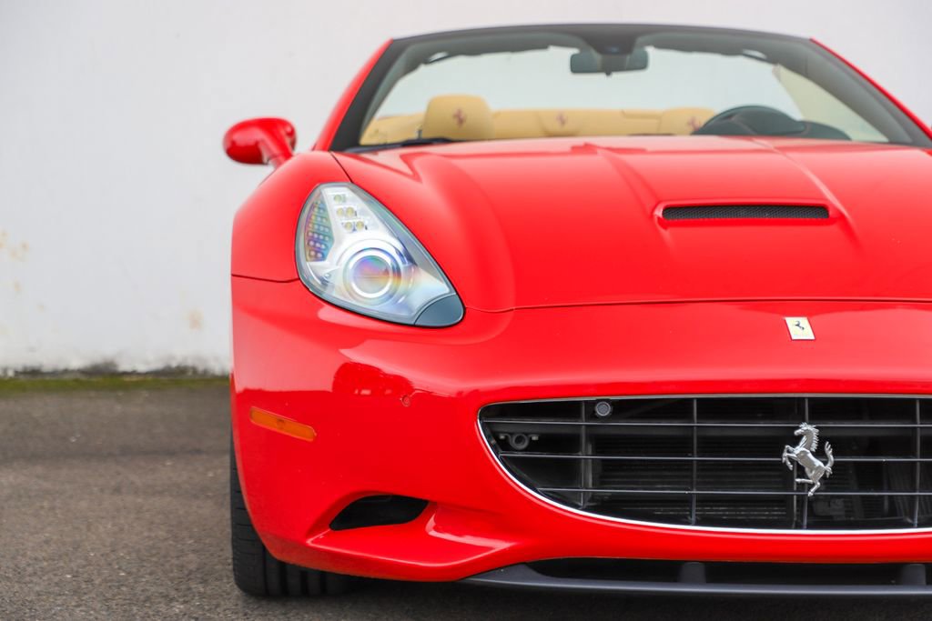 Used 2010 Ferrari California image 38