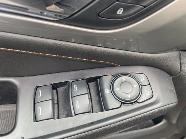 Used 2019 Chevrolet Traverse LT image 9