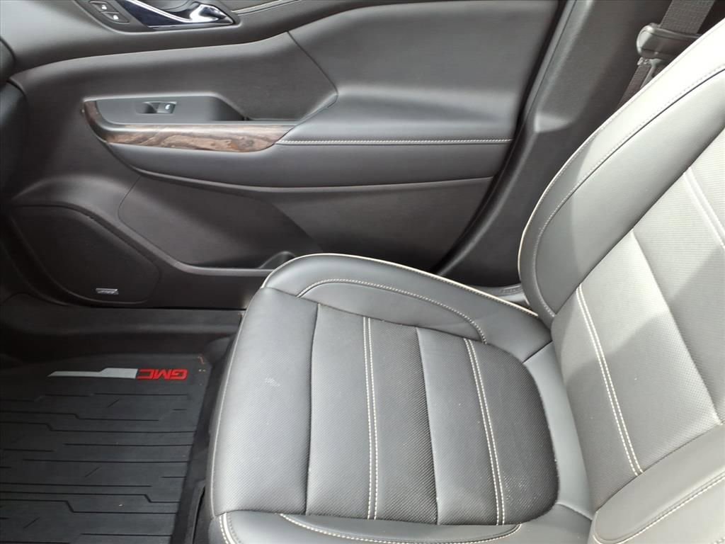 Used 2021 GMC Acadia Denali w/ Denali Technology Package image 29