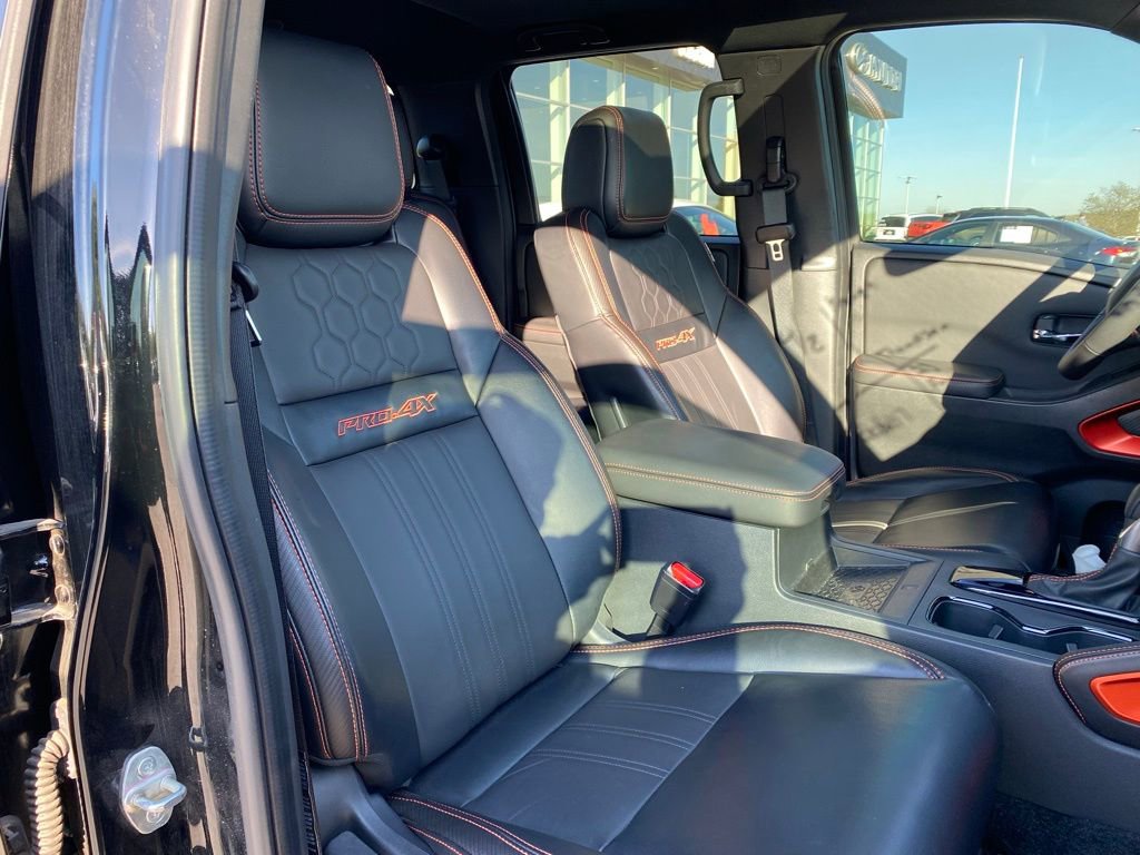 Used 2023 Nissan Frontier PRO-4X w/ Pro-4X Premium Package image 29