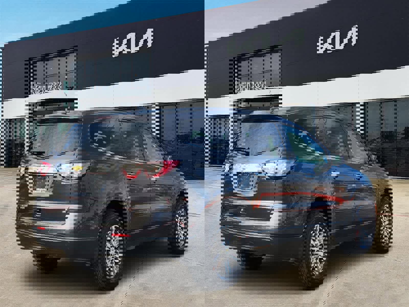 Used 2017 Chevrolet Traverse LT image 5