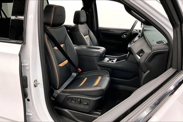 Used 2024 GMC Yukon XL AT4 AWD/4WD image 8