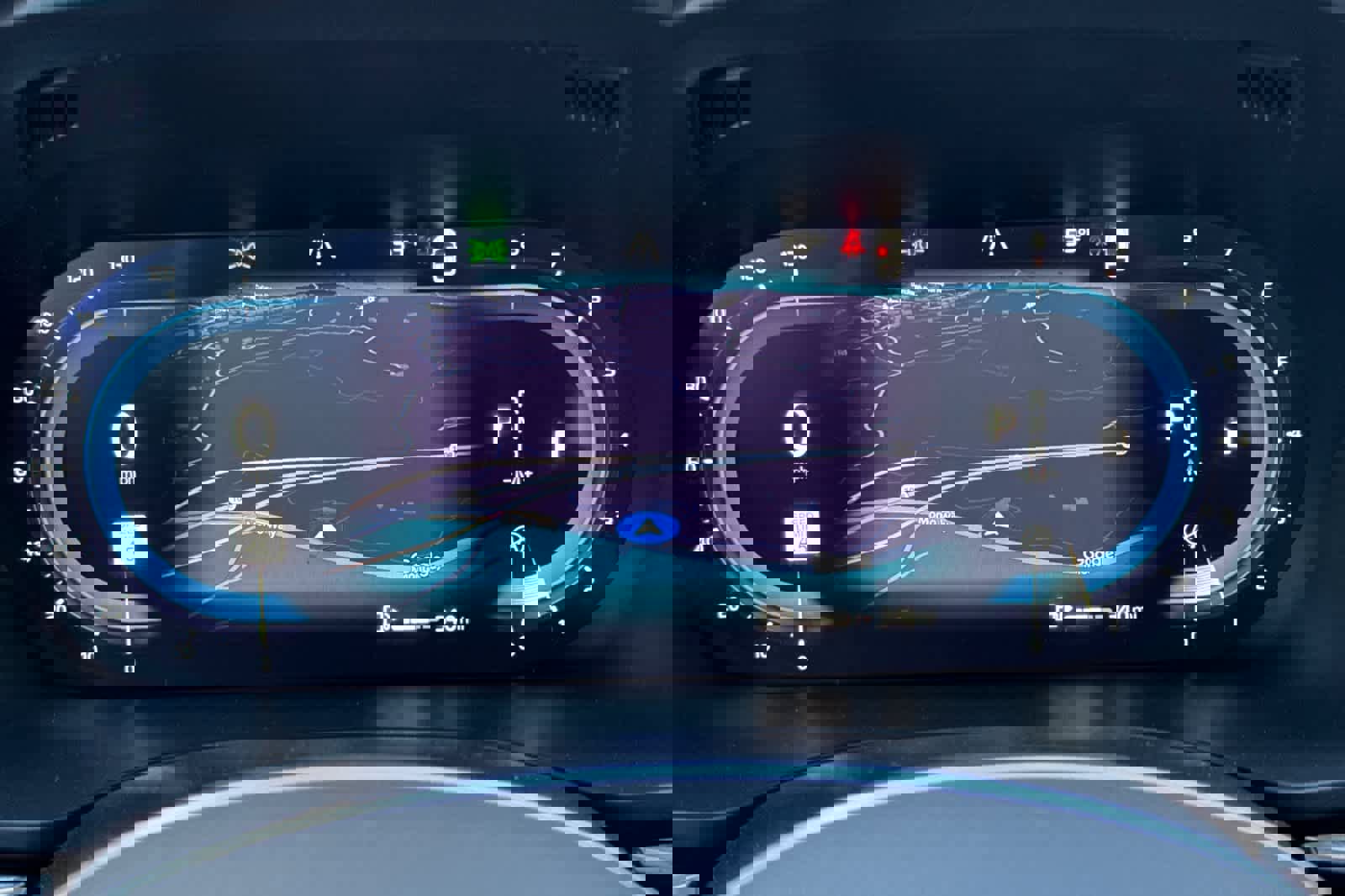 Used 2025 Volvo XC60 B5 Plus image 28