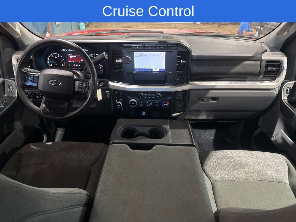 Used 2023 Ford F350 XLT AWD/4WD image 2
