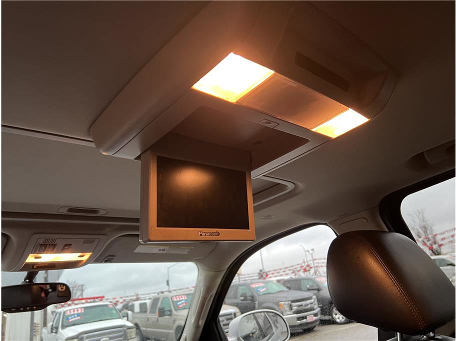 Used 2013 Cadillac Escalade ESV Premium image 10