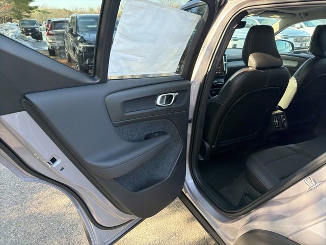 New 2026 Volvo XC40 B5 Core w/ Protection Package Premier image 13