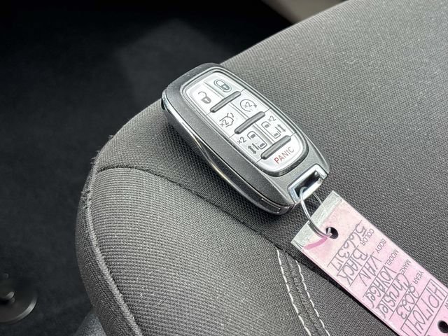 Used 2023 Chrysler Voyager LX FWD image 35