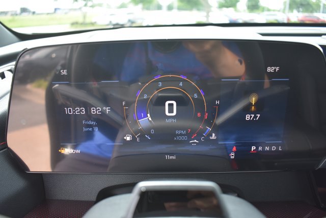 New 2026 Chevrolet Traverse RS w/ LPO, Floor Liner Package FWD image 24