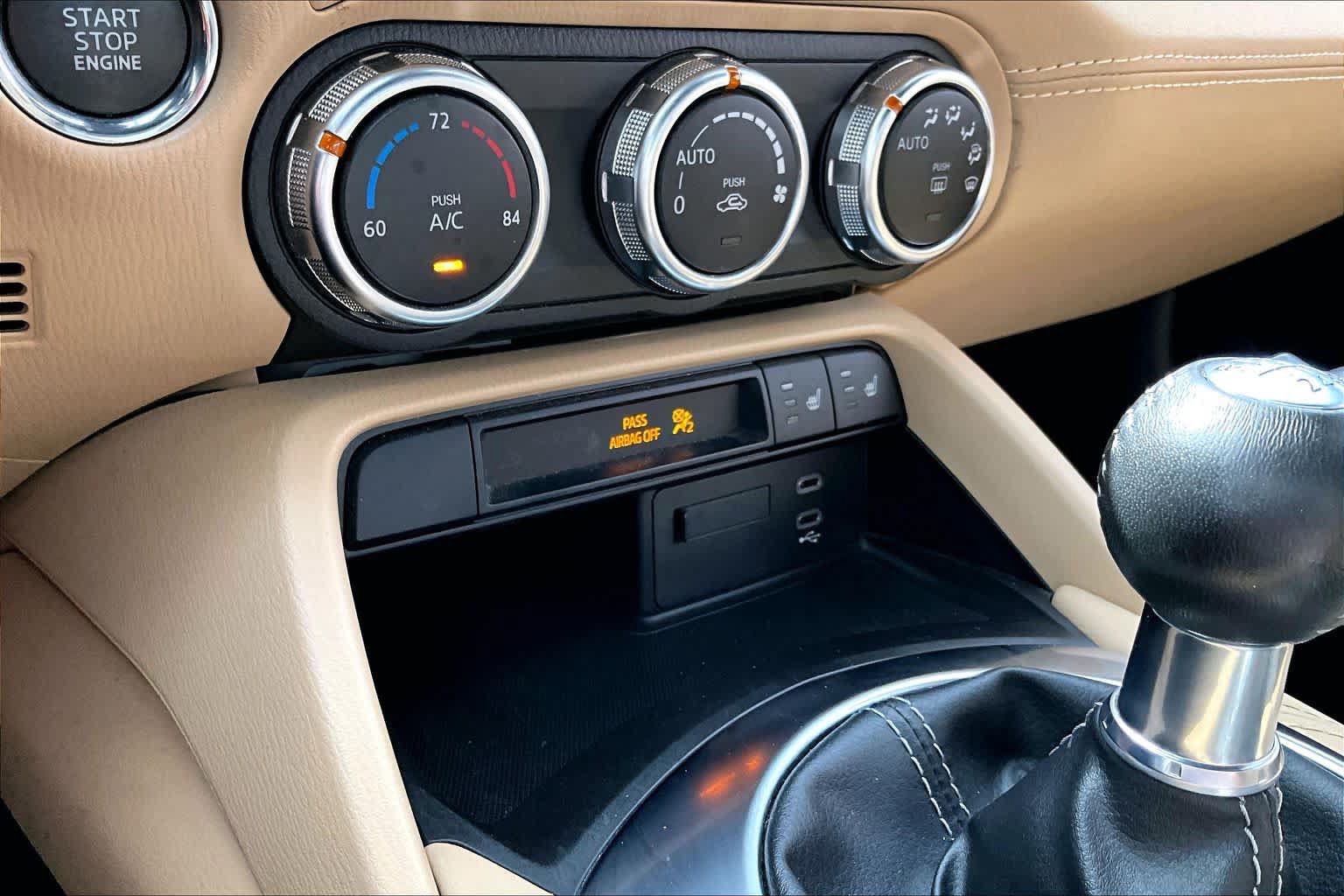 Used 2024 MAZDA MX-5 Miata Grand Touring RWD image 33