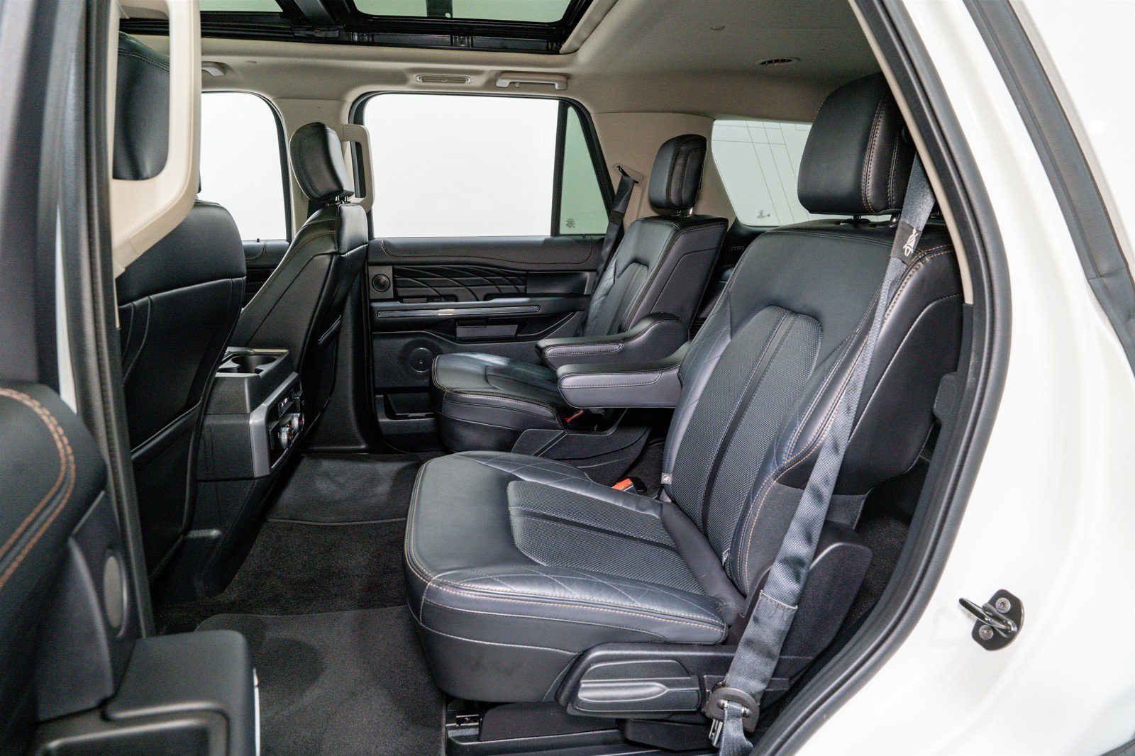 Used 2020 Ford Expedition Platinum image 35