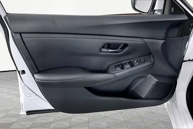Used 2025 Nissan Sentra S FWD image 19