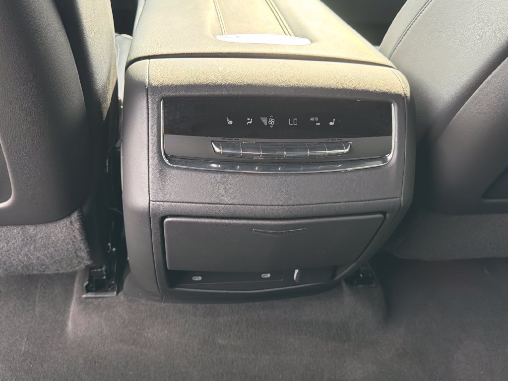 Certified 2023 Cadillac Escalade Premium Luxury AWD/4WD image 12