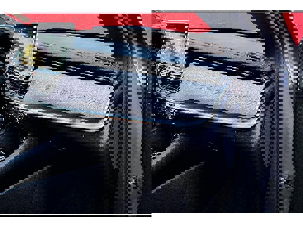 Used 2024 Jeep Compass Latitude image 17