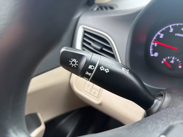 Used 2020 Hyundai Accent SE image 16