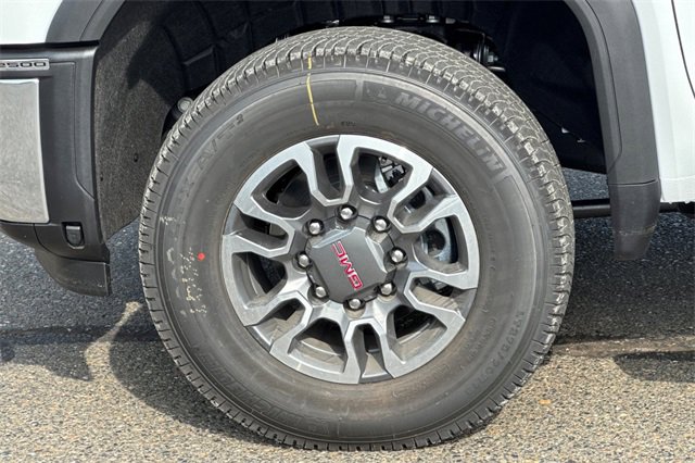 New 2026 GMC Sierra 2500 SLT w/ SLT Premium Package image 32