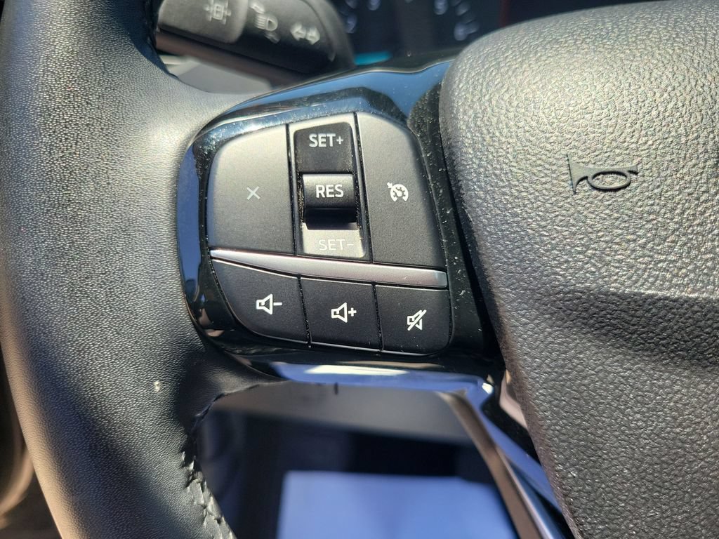 Used 2022 Ford Escape SE w/ SE Sport Appearance Package FWD image 21