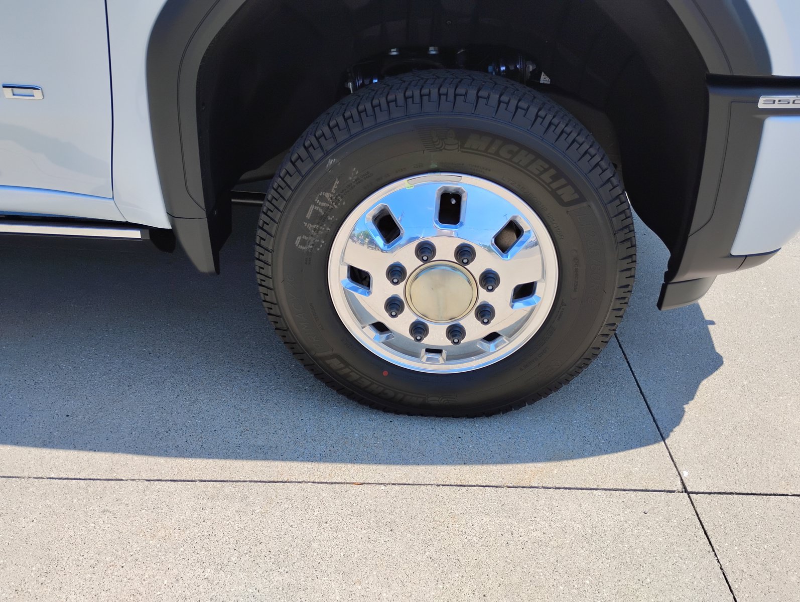 New 2026 GMC Sierra 3500 Denali Ultimate AWD/4WD image 33