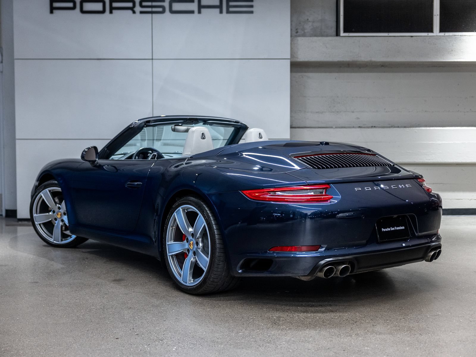Certified 2019 Porsche 911 Carrera S RWD image 3