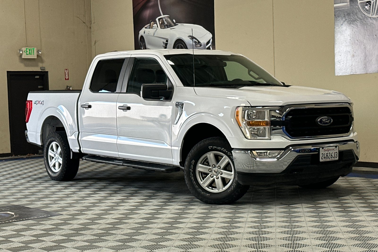 Used 2021 Ford F150 XLT w/ Trailer Tow Package AWD/4WD image 2