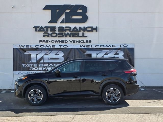 Used 2024 Nissan Rogue SV image 11