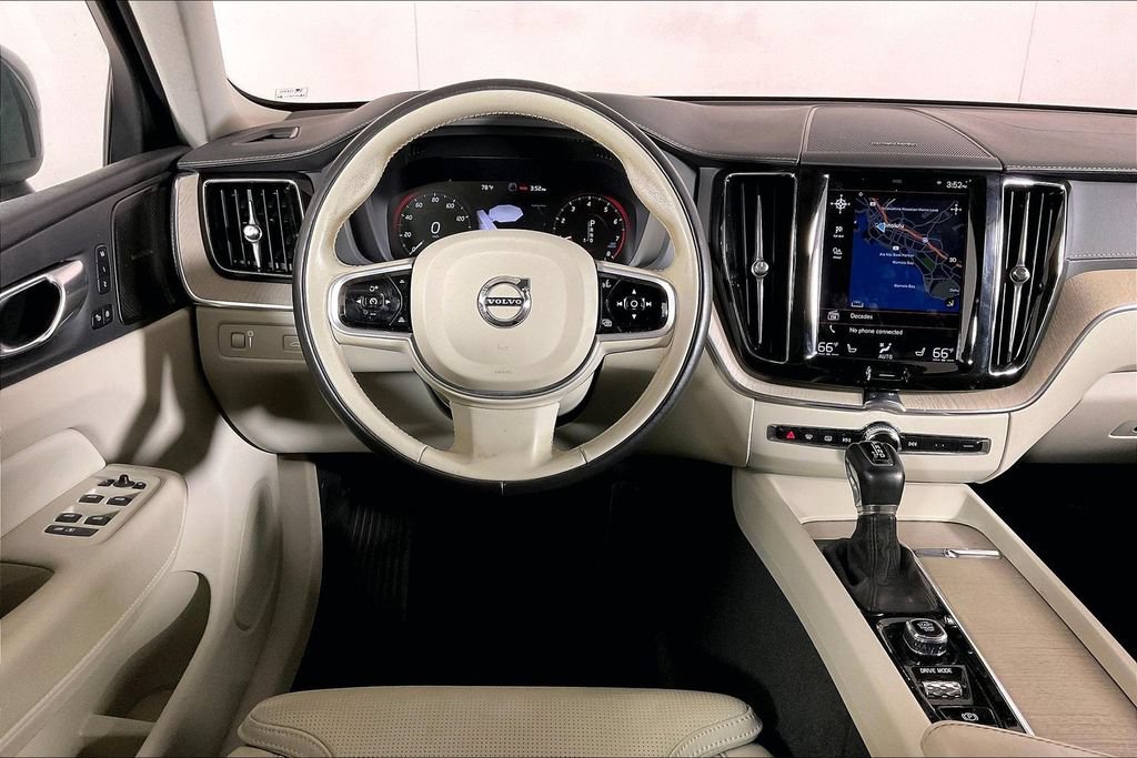 Used 2021 Volvo XC60 T5 Inscription w/ Climate Package AWD/4WD image 4